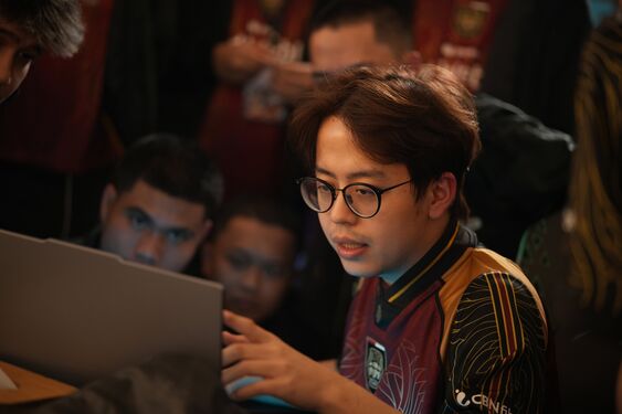 Kenny Deo XEPHER: Perjalanan Karier 'From Zero to Hero', Dari Legenda DOTA 2 Hingga Menjadi Coach Jenius Alter Ego MLBB