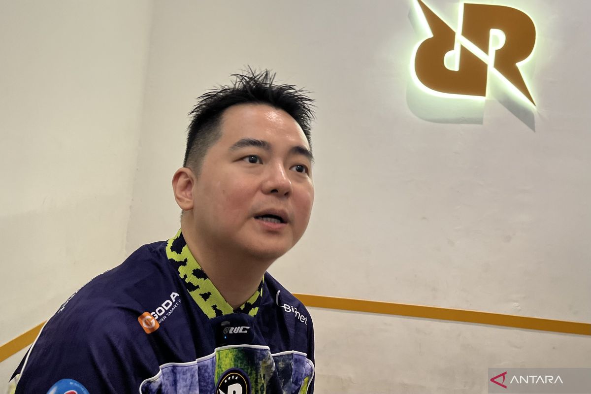 Kegagalan total skuad RRQ Hoshi di kancah MPL Indonesia Season 17, dan RRQ Tora, membuat sang Co-Founder & CEO, Andrian Pauline